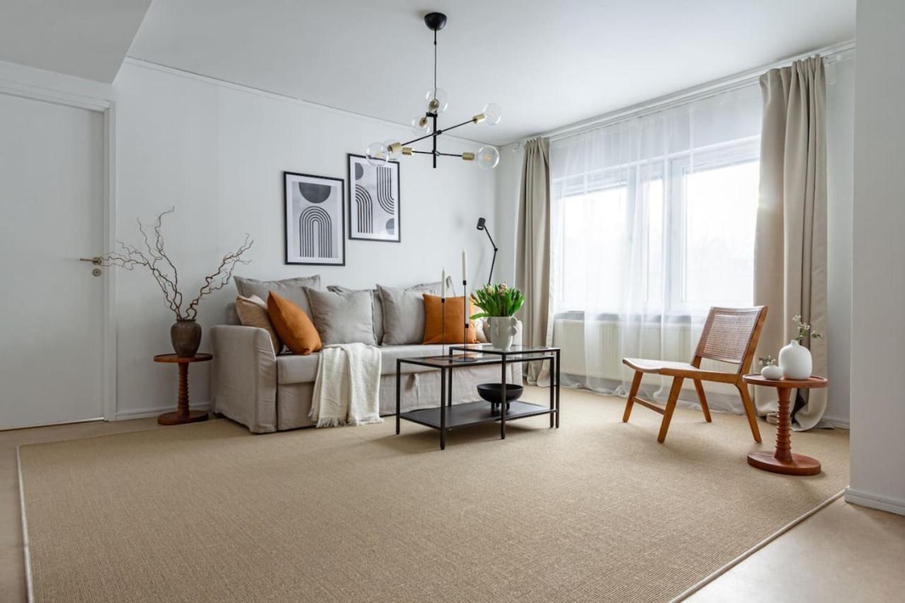 Budget Comfort On Trendy Soedermalm Стокгольм Екстер'єр фото