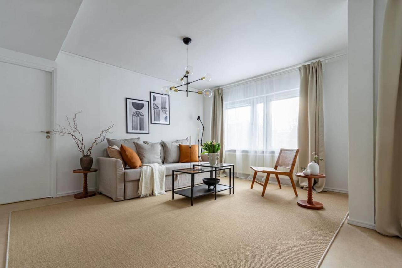 Budget Comfort On Trendy Soedermalm Стокгольм Екстер'єр фото