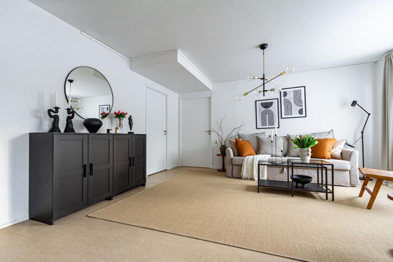 Budget Comfort On Trendy Soedermalm Стокгольм Екстер'єр фото