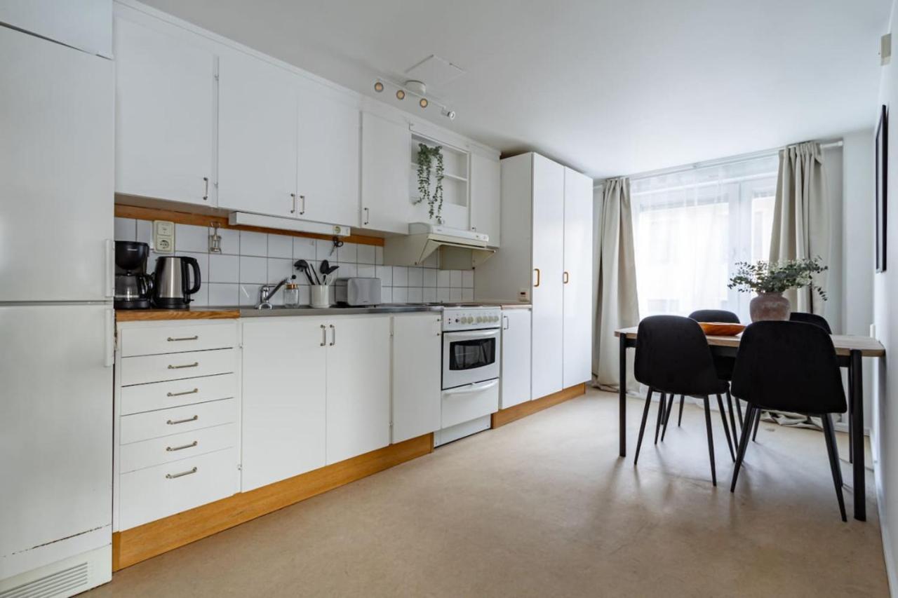 Budget Comfort On Trendy Soedermalm Стокгольм Екстер'єр фото